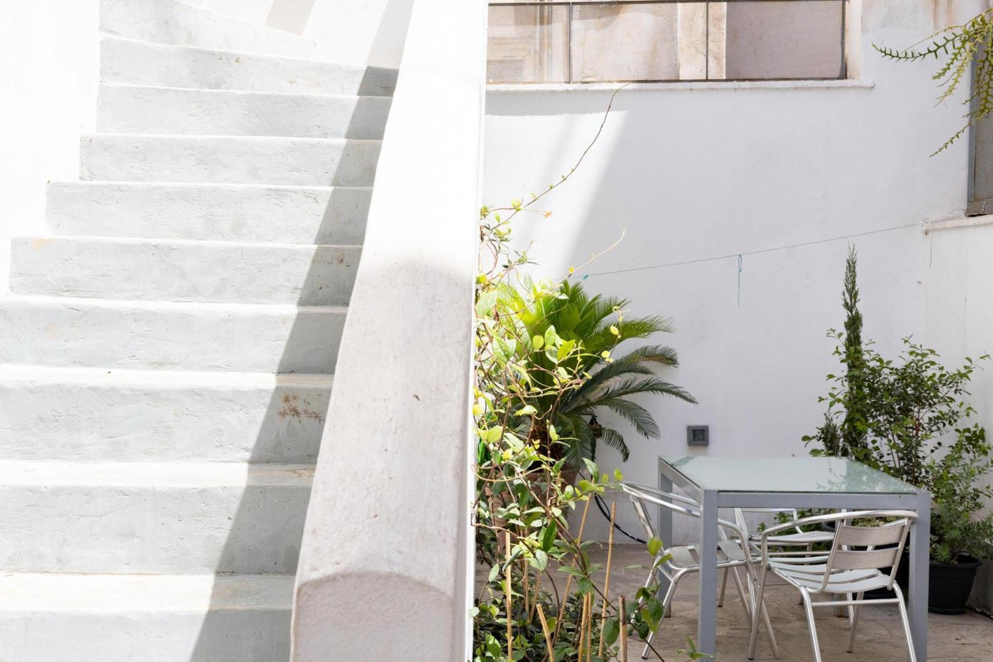 Renovated 5 Bdr House Near Acropolis - New Beds, Terrace & Green Yard Ateny Zewnętrze zdjęcie