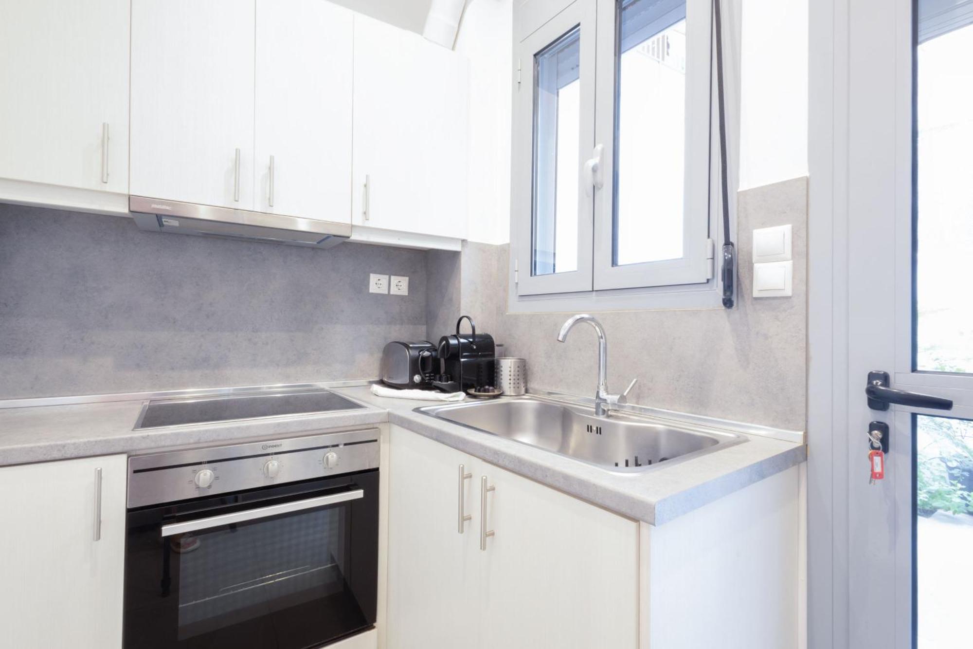 Renovated 5 Bdr House Near Acropolis - New Beds, Terrace & Green Yard Ateny Zewnętrze zdjęcie
