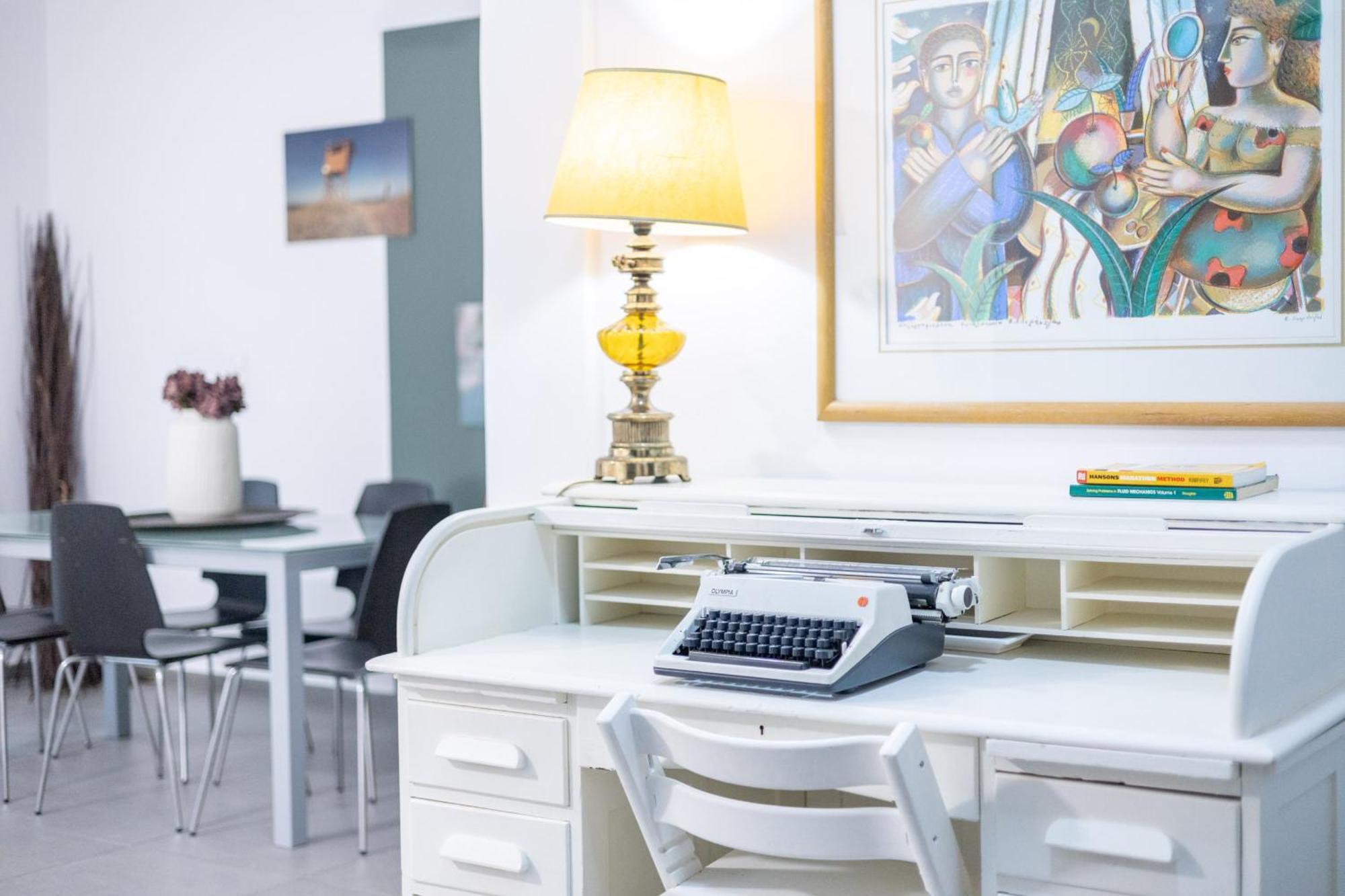 Renovated 5 Bdr House Near Acropolis - New Beds, Terrace & Green Yard Ateny Zewnętrze zdjęcie