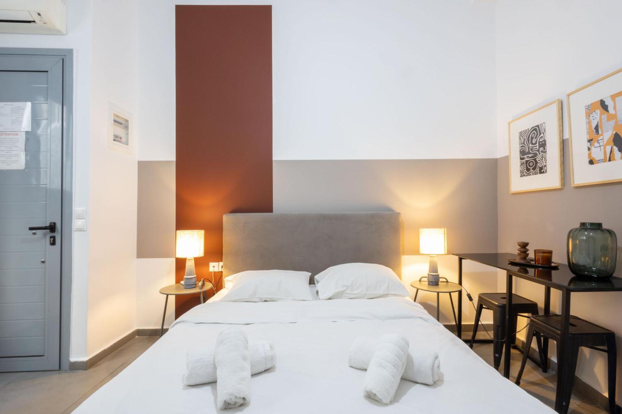 Renovated 5 Bdr House Near Acropolis - New Beds, Terrace & Green Yard Ateny Zewnętrze zdjęcie