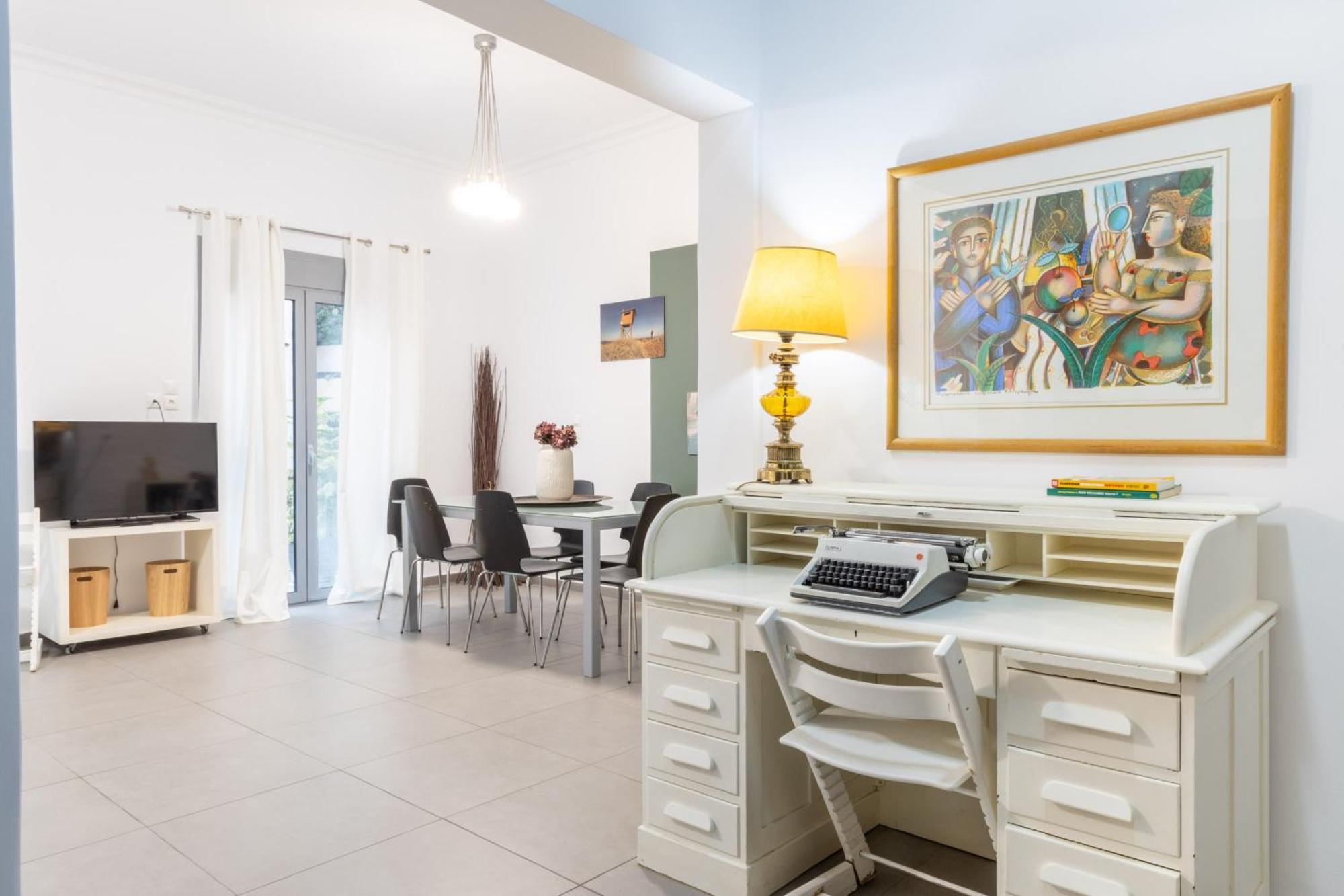 Renovated 5 Bdr House Near Acropolis - New Beds, Terrace & Green Yard Ateny Zewnętrze zdjęcie