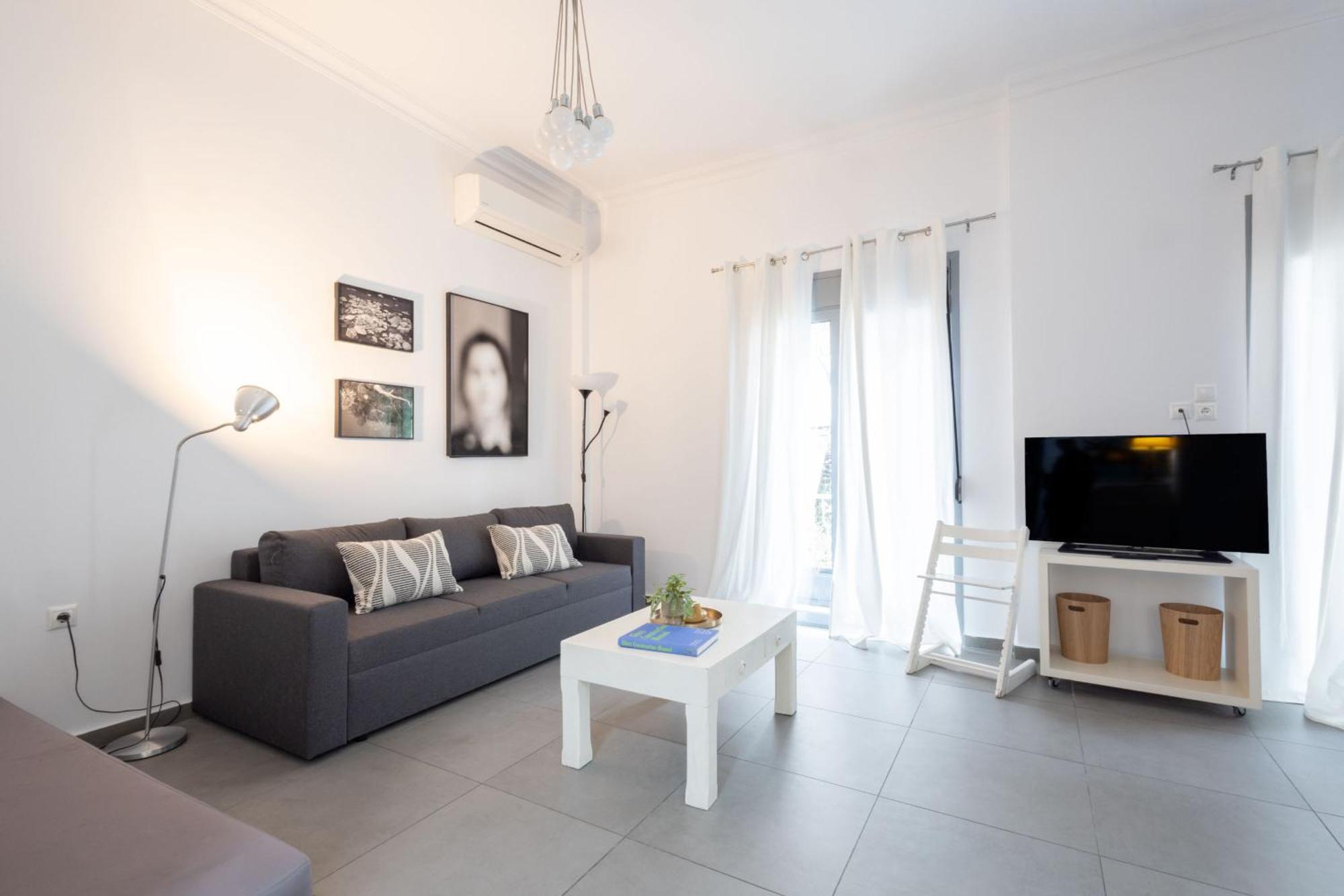 Renovated 5 Bdr House Near Acropolis - New Beds, Terrace & Green Yard Ateny Zewnętrze zdjęcie